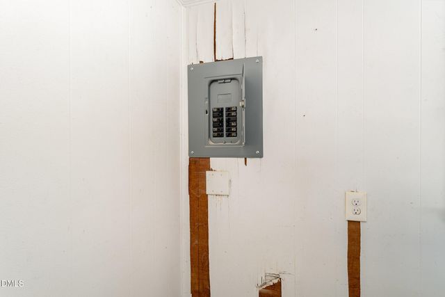 330 E Stallings Street, Clayton, NC 27520