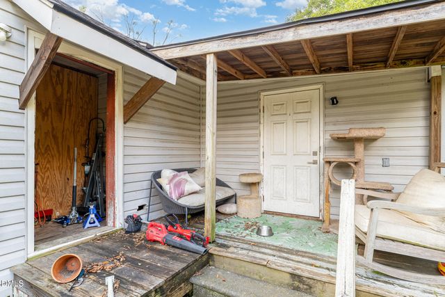 330 E Stallings Street, Clayton, NC 27520