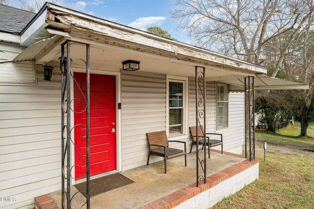 330 E Stallings Street, Clayton, NC 27520