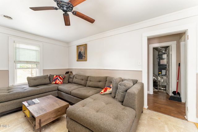 330 E Stallings Street, Clayton, NC 27520