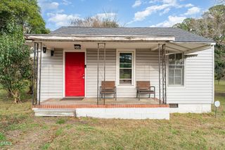 330 E Stallings Street, Clayton, NC 27520