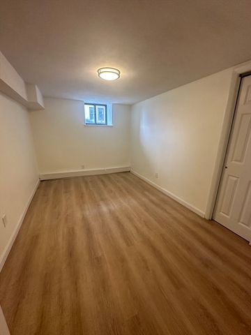 32 Reedsdale Street d, Boston, MA 02134
