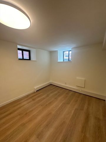 32 Reedsdale Street d, Boston, MA 02134