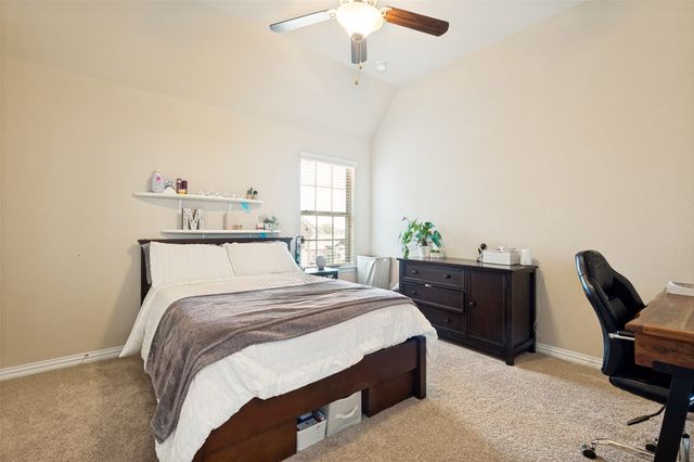 911 Mountain Laurel Drive, Euless, TX 76039