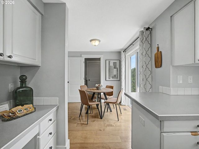 7008 Se STELLA Ct, Hillsboro, OR 97123