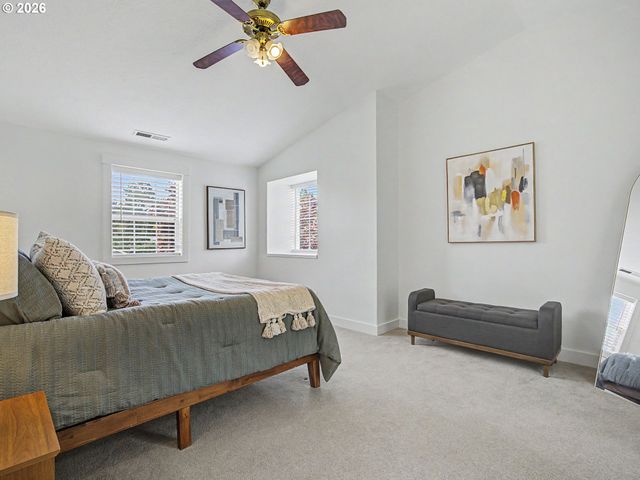7008 Se STELLA Ct, Hillsboro, OR 97123