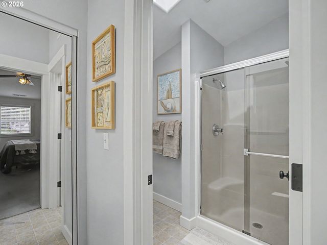 7008 Se STELLA Ct, Hillsboro, OR 97123