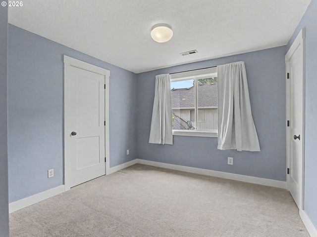7008 Se STELLA Ct, Hillsboro, OR 97123