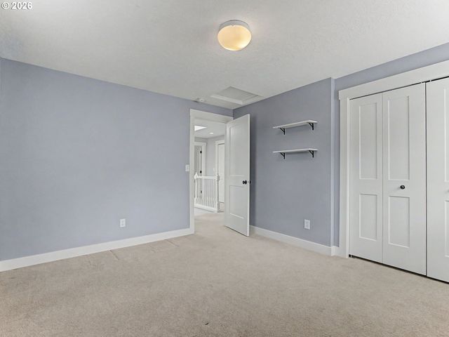 7008 Se STELLA Ct, Hillsboro, OR 97123