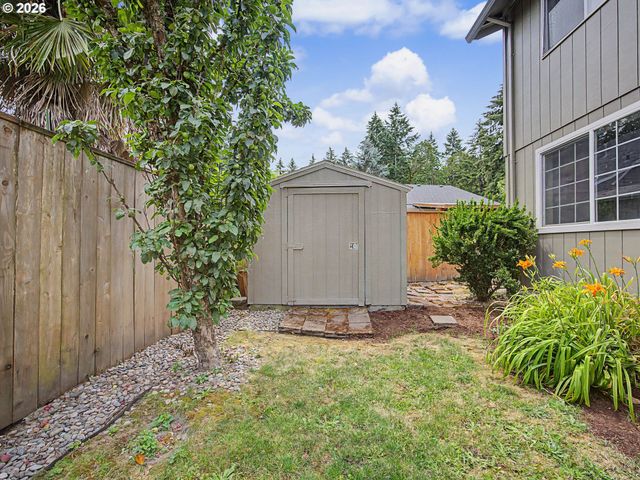 7008 Se STELLA Ct, Hillsboro, OR 97123