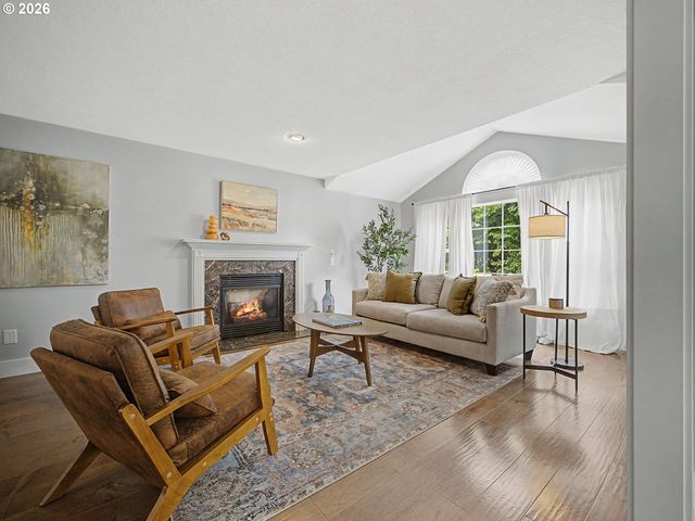 7008 Se STELLA Ct, Hillsboro, OR 97123