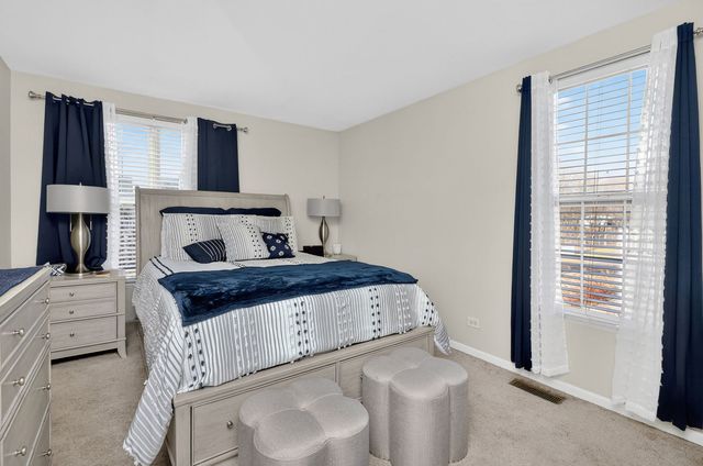 668 Four Seasons Boulevard, Aurora, IL 60504