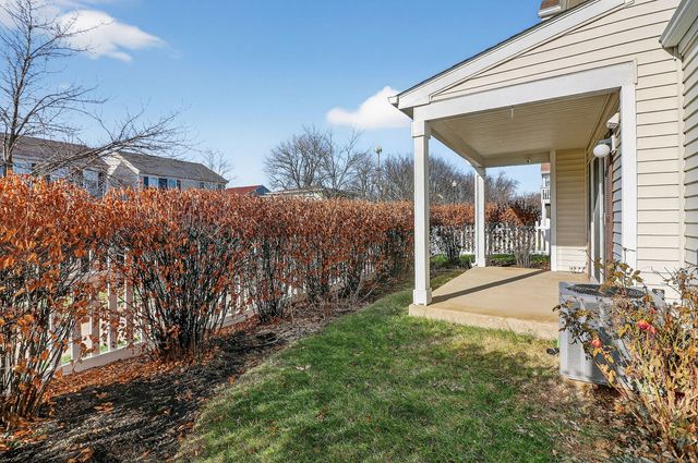 668 Four Seasons Boulevard, Aurora, IL 60504