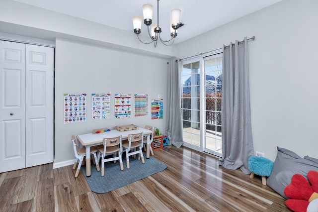 668 Four Seasons Boulevard, Aurora, IL 60504