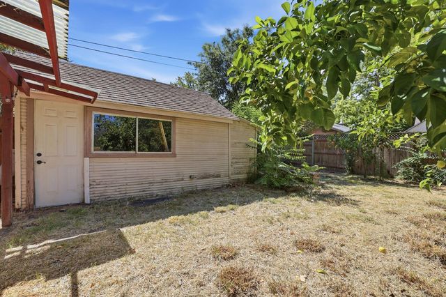 1828 Larkin Way, Sacramento, CA 95818