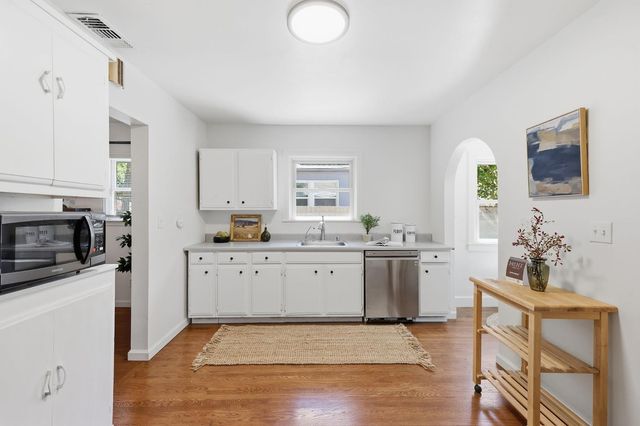 1828 Larkin Way, Sacramento, CA 95818