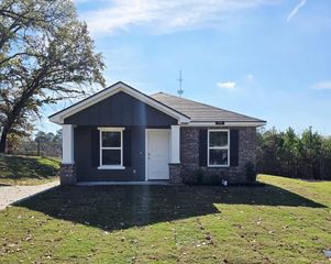 276 Omaha St., Gladewater, TX 75647