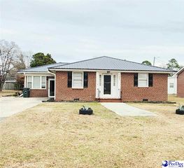 1321 E Washington Street, Dillon, SC 29536