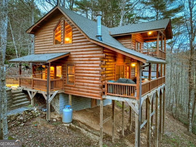 416 N Dustin Drive, Ellijay, GA 30540