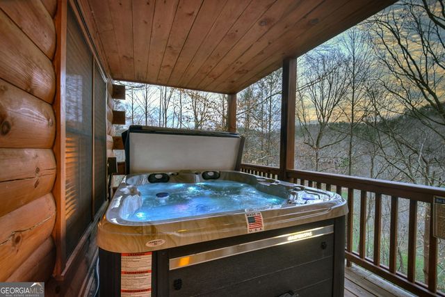 416 N Dustin Drive, Ellijay, GA 30540