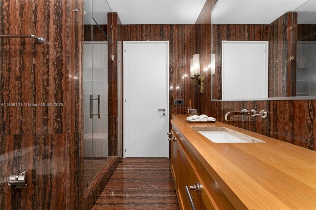 2627 S Bayshore Dr 3201, Miami, FL 33133