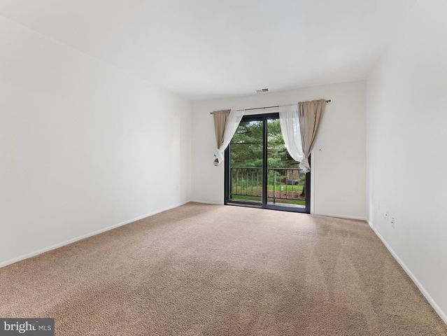 1809 SILVER CT, Hamilton, NJ 08690