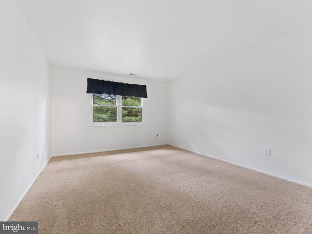 1809 SILVER CT, Hamilton, NJ 08690