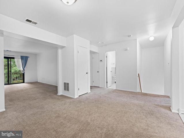 1809 SILVER CT, Hamilton, NJ 08690