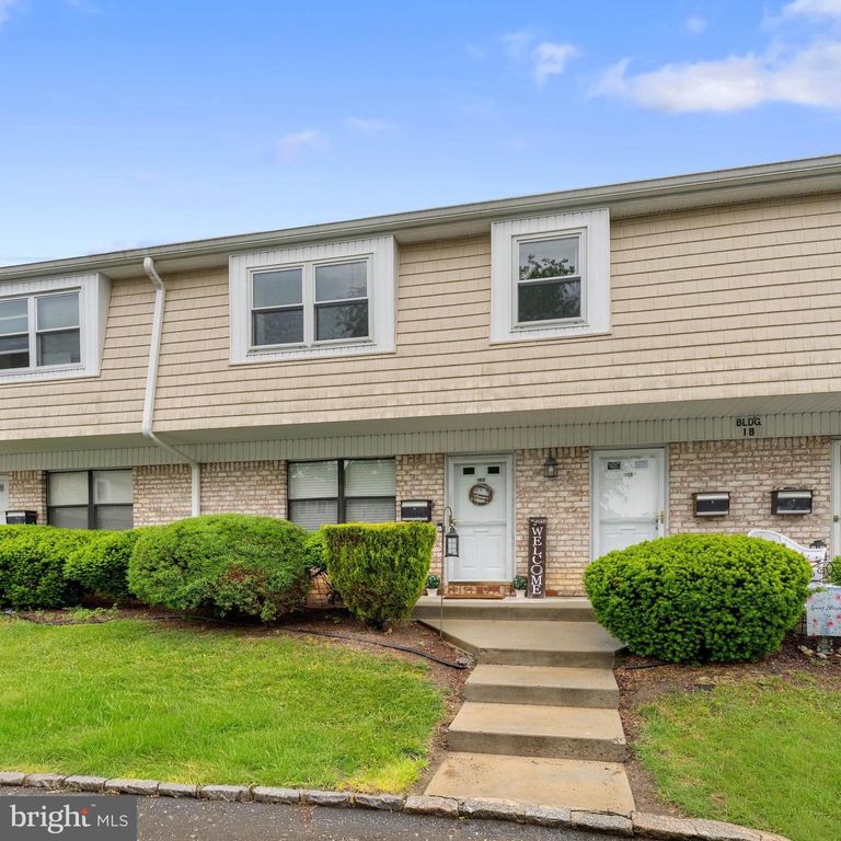 1809 SILVER CT, Hamilton, NJ 08690