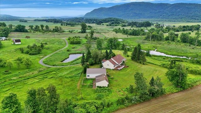 295 Church Road, Monkton, VT 05469