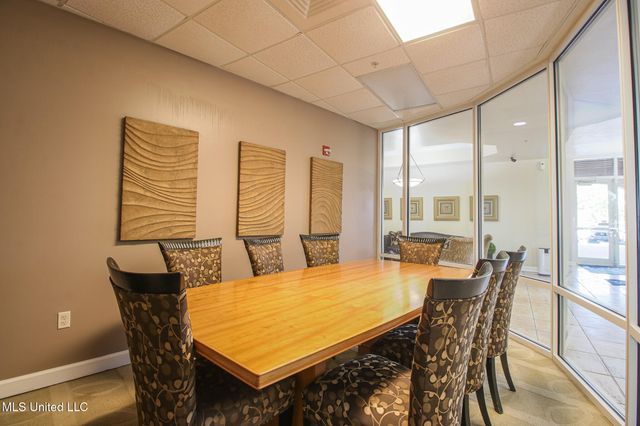 1200 Beach Drive, 1203, Gulfport, MS 39507