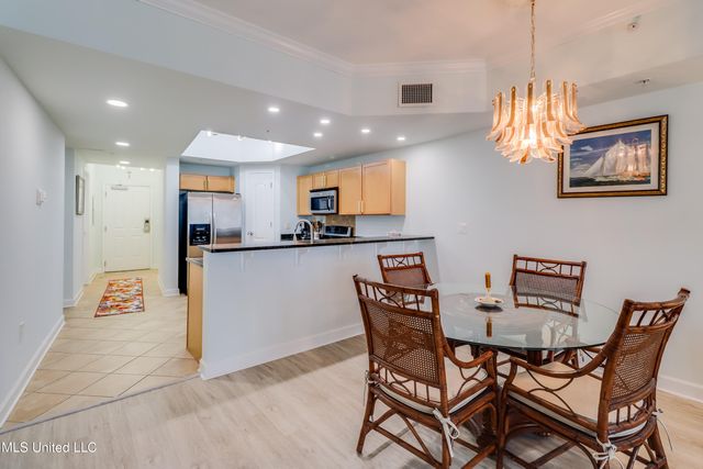 1200 Beach Drive, 1203, Gulfport, MS 39507