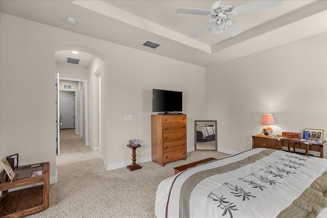 805 Freedom Point Way, Manteca, CA 95336