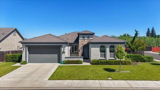 805 Freedom Point Way, Manteca, CA 95336