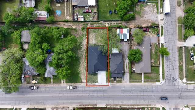 1006 E Allen Avenue, Fort Worth, TX 76104