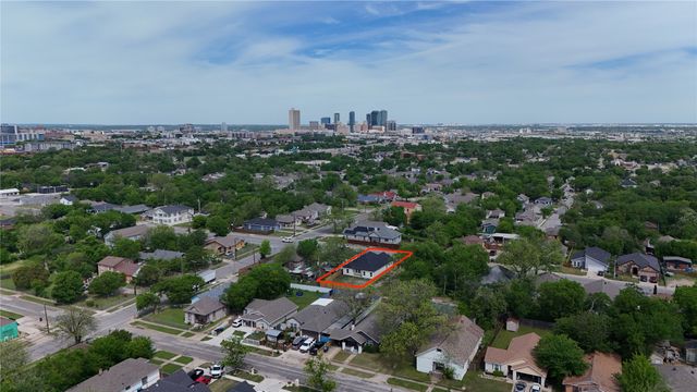 1006 E Allen Avenue, Fort Worth, TX 76104