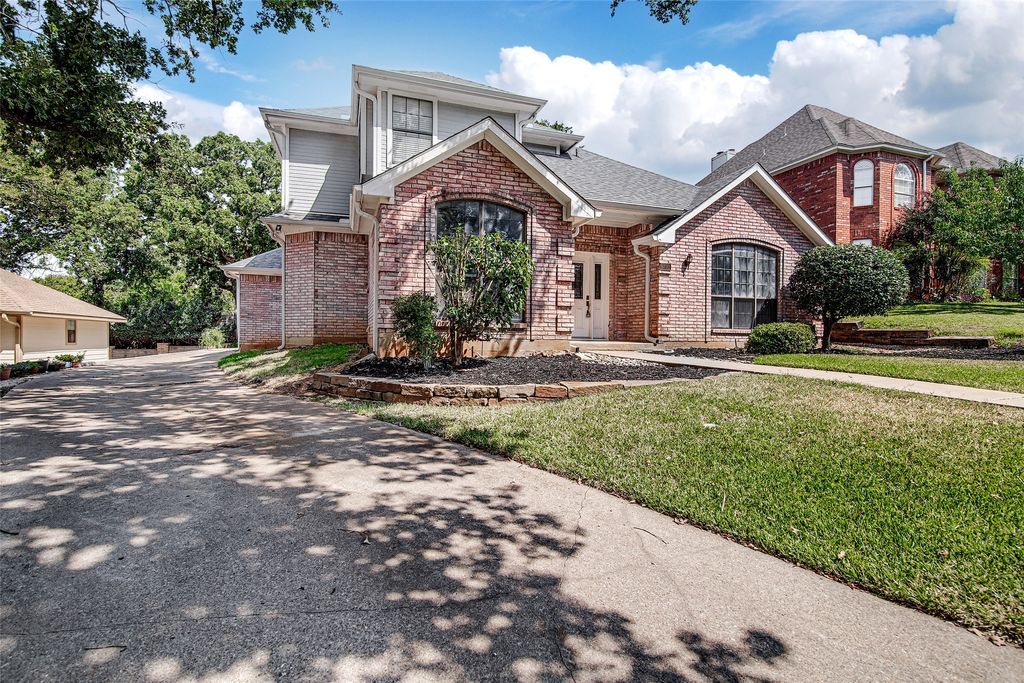 6701 Johns Court, Arlington, TX 76016