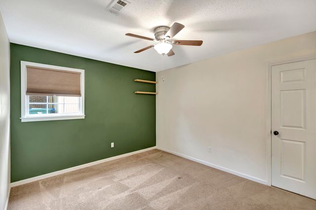 122 Longleaf Drive, Summerville, SC 29483