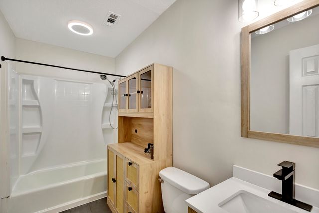 122 Longleaf Drive, Summerville, SC 29483