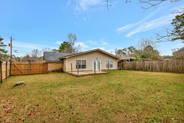 122 Longleaf Drive, Summerville, SC 29483