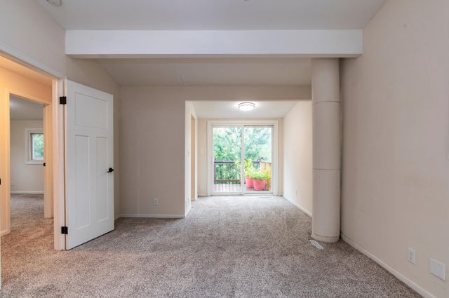 772 Iowa Avenue W, Saint Paul, MN 55117