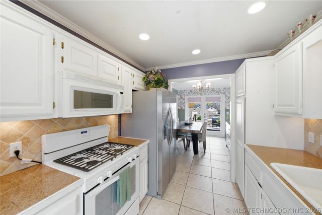 9713 S 69th East East Avenue, Tulsa, OK 74133