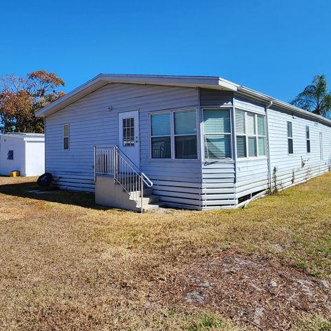 14 La Costa Lane, Port St. Lucie, Port St Lucie, FL 34952