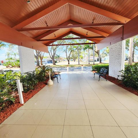 14 La Costa Lane, Port St. Lucie, Port St Lucie, FL 34952