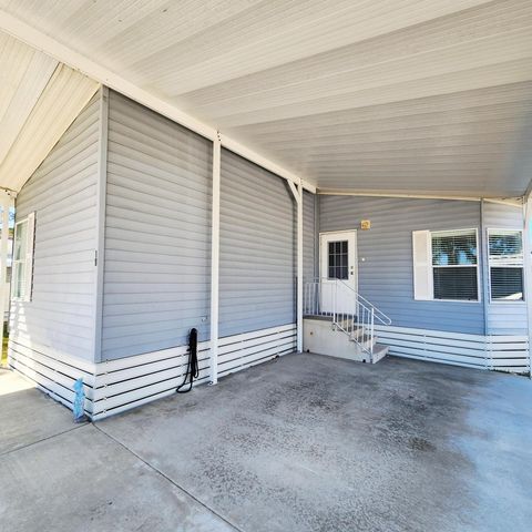 14 La Costa Lane, Port St. Lucie, Port St Lucie, FL 34952