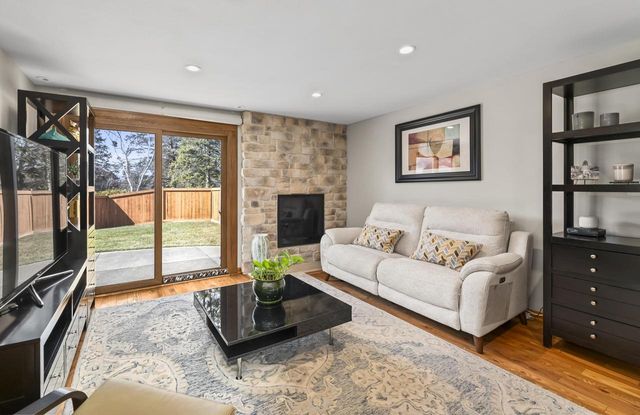 11249 N Oriole LANE, Mequon, WI 53092