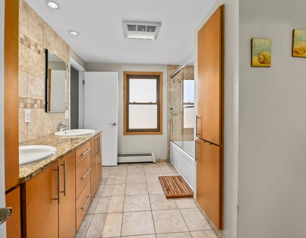 11249 N Oriole LANE, Mequon, WI 53092