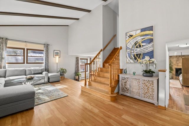 11249 N Oriole LANE, Mequon, WI 53092