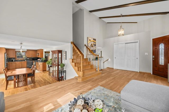 11249 N Oriole LANE, Mequon, WI 53092