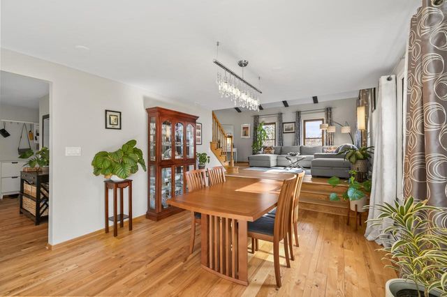 11249 N Oriole LANE, Mequon, WI 53092